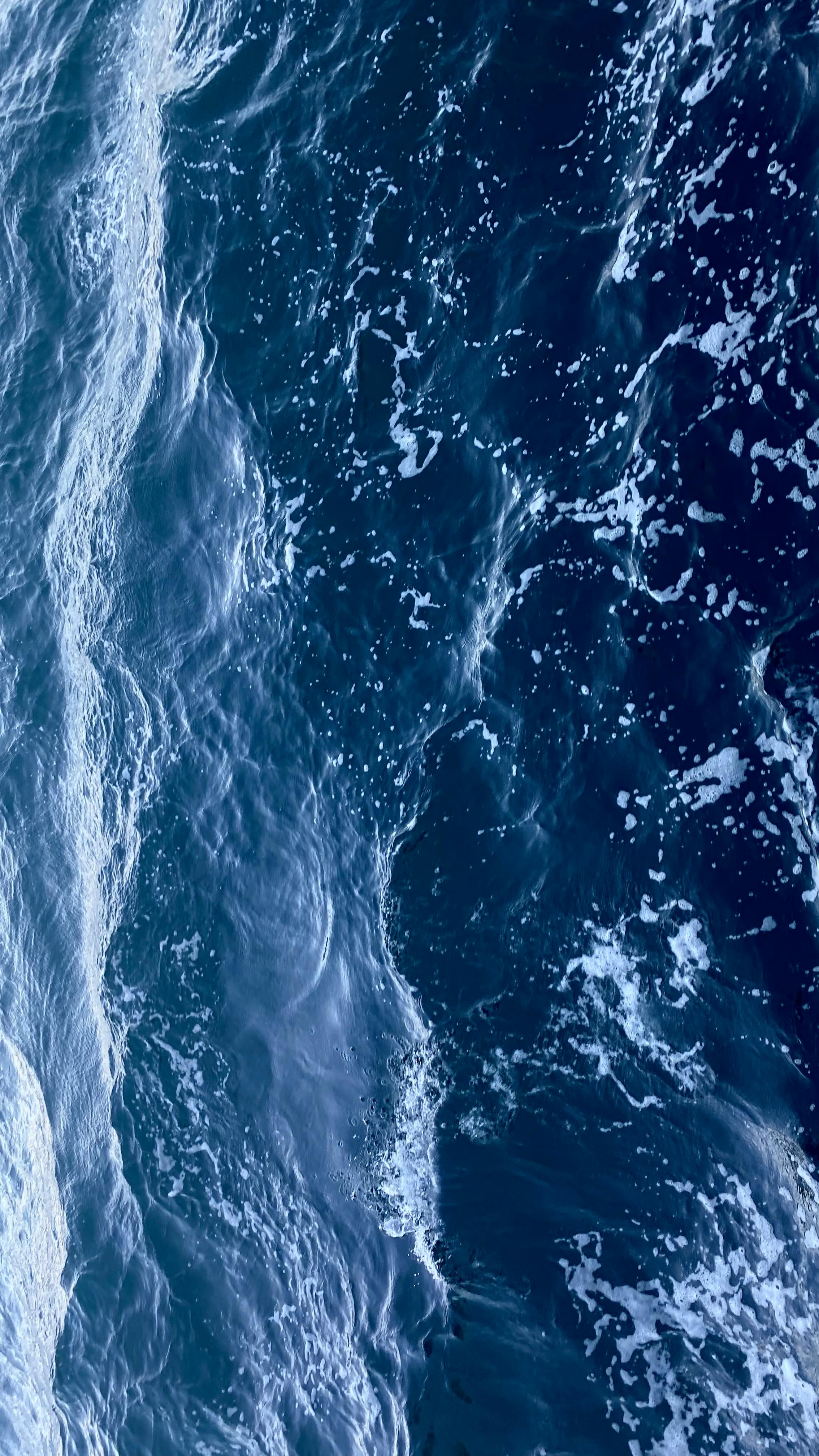Crystalline ocean waves seen from above